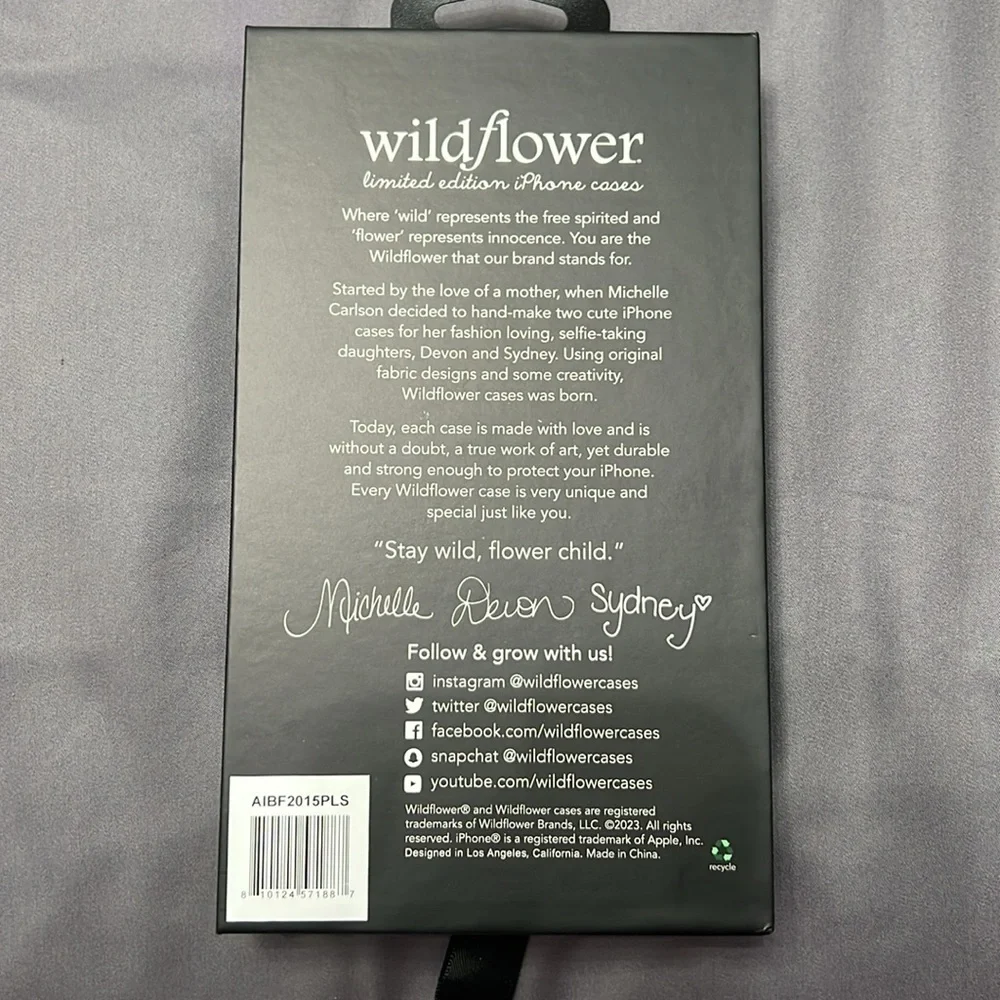 NWT Wildflower limited edition iPhone 15 + phone case